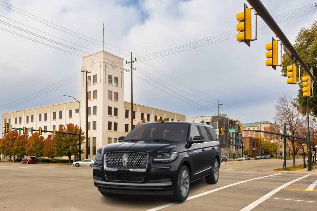 Lincoln Navigator-Executive Travel for Corporate & Business Events