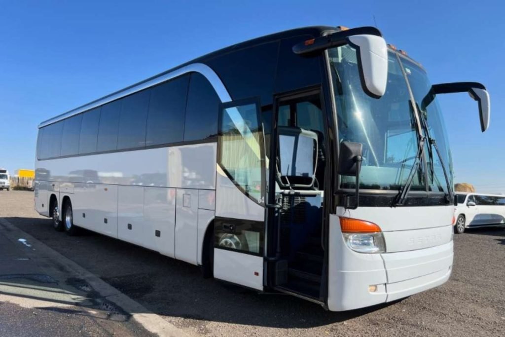 corporate shuttle bus service