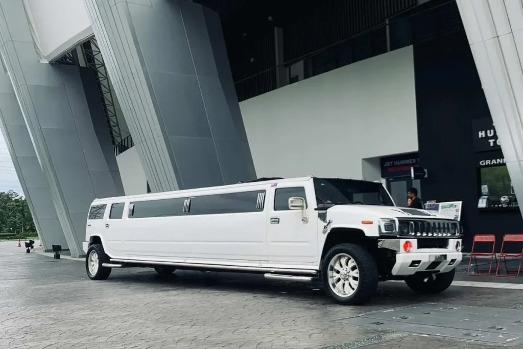 Safe - Reliable Prom Limo Service – Trusted by Parents